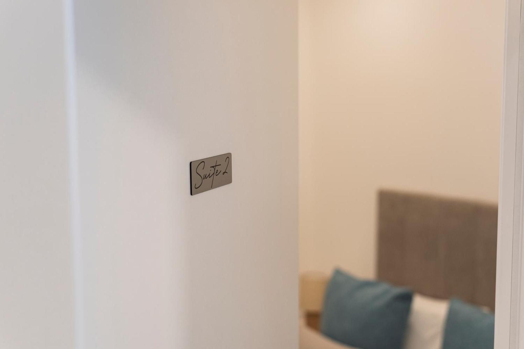 Madalena Hostel E Suites Faro Exterior photo