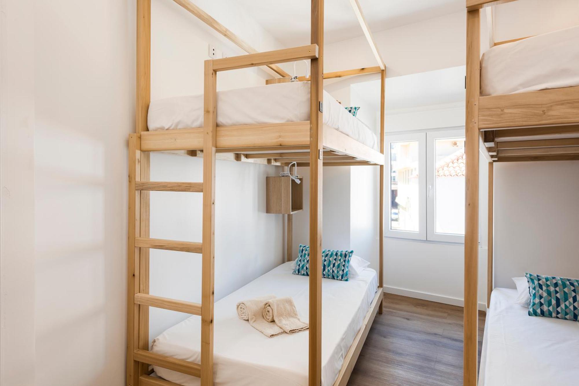Madalena Hostel E Suites Faro Exterior photo